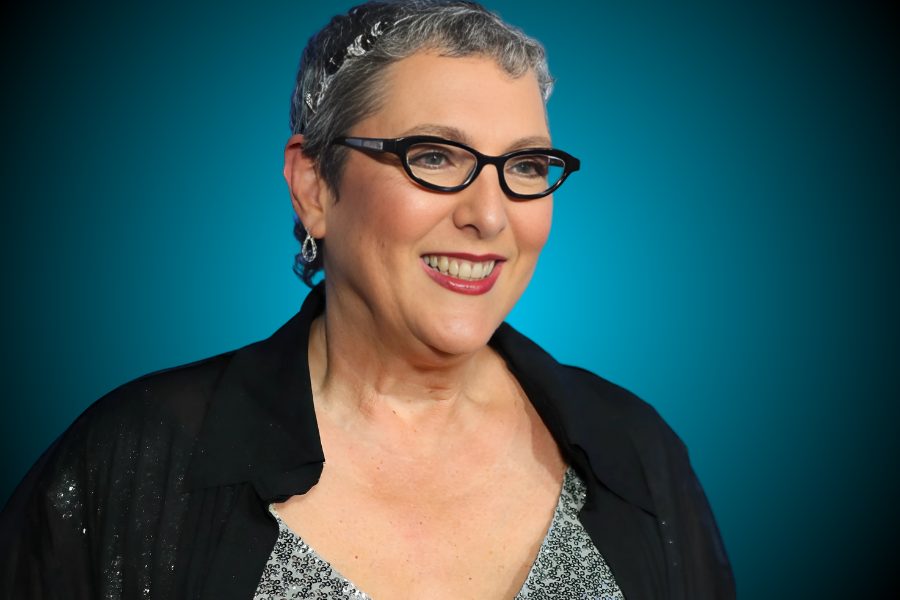 Who is Lynda Weinman?